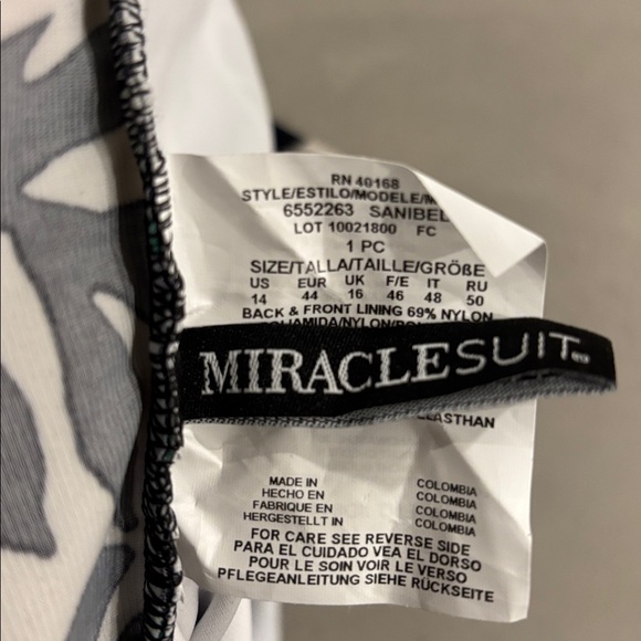 Miraclesuit Sanibel One Piece in Palma Verde - Picture 6 of 7